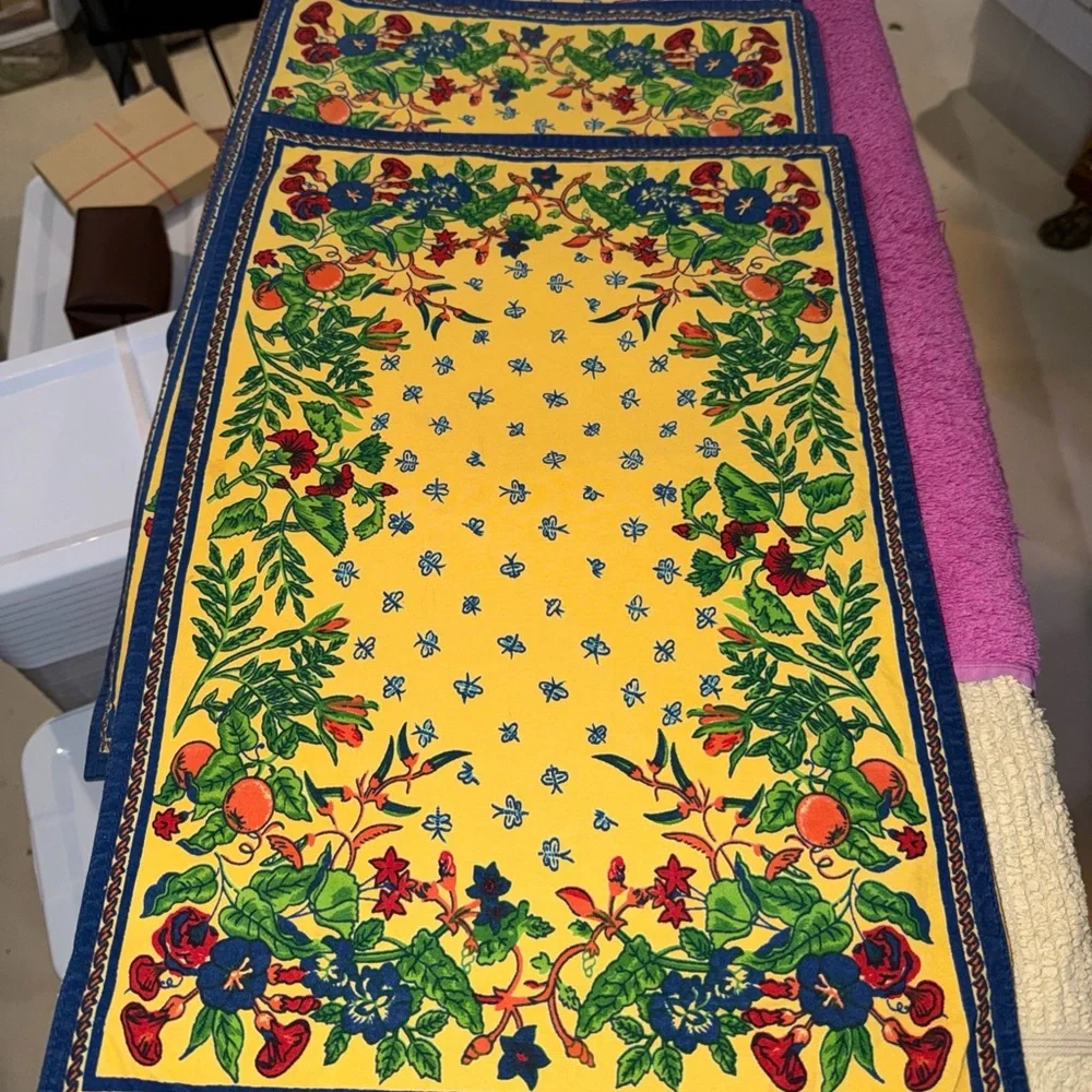 Williams Sonoma Yellow and Blue Floral bees butterflies tablemats cotton